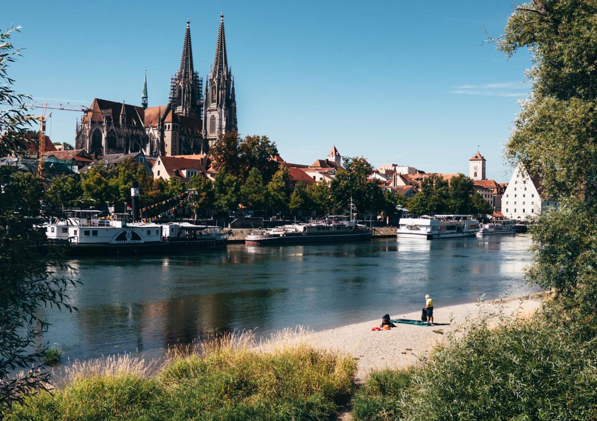 Fotogoals Fotospot Location für Instagram Fotoshooting Fotos | Kiesinsel an der Donau Regensburg