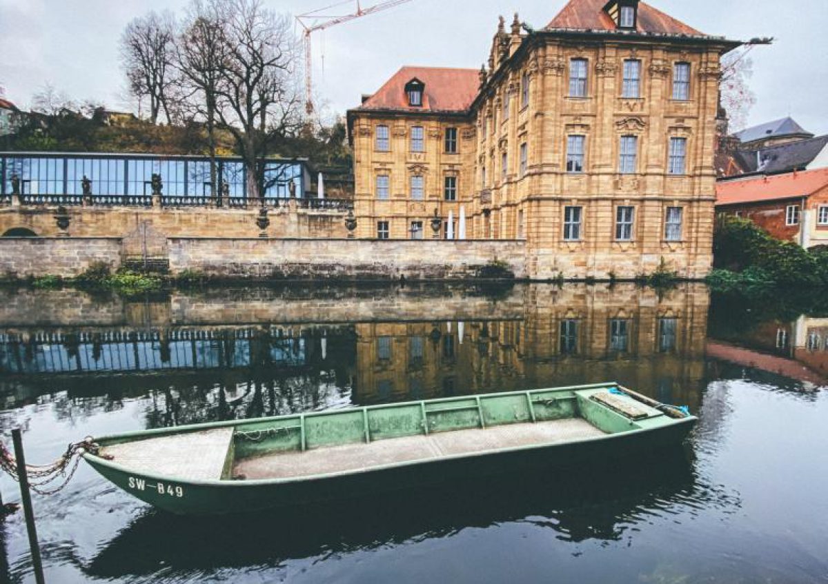 Fotogoals Fotospot Location für Instagram Fotoshooting Fotos | Mühlwörth – Blick: Villa Concordia Bamberg