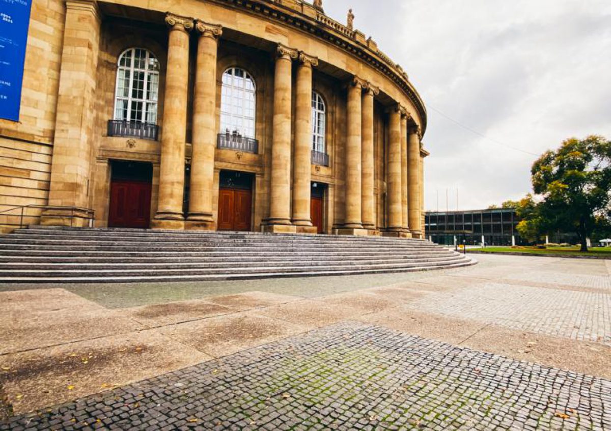 Fotogoals Fotospot Location für Instagram Fotoshooting Fotos | Staatstheater Stuttgart